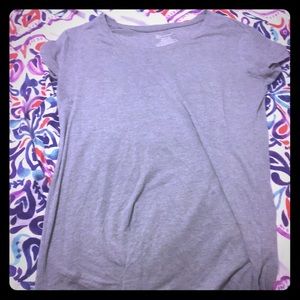 grey tshirt
